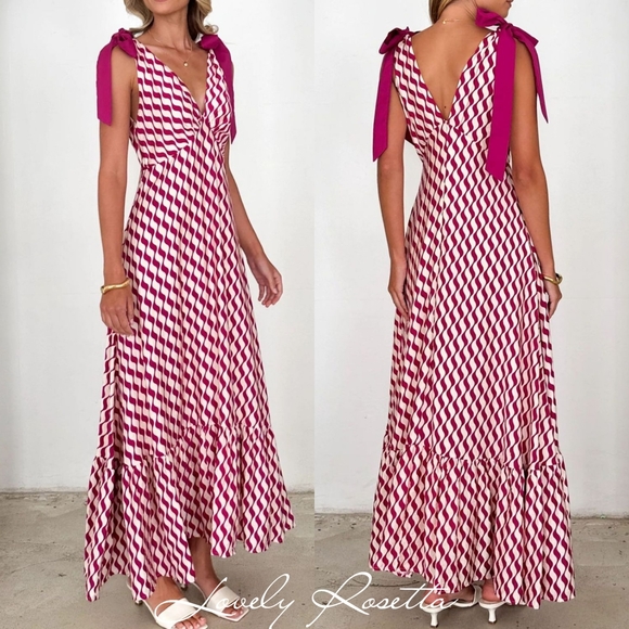 Lovely Rosetta Dresses & Skirts - Printed V-Neck Tie Shoulder Cami Dress